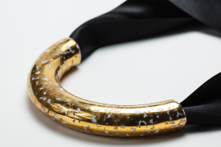 TYFORMY Porcelánový Náhrdelník PŮLKRUH Japan